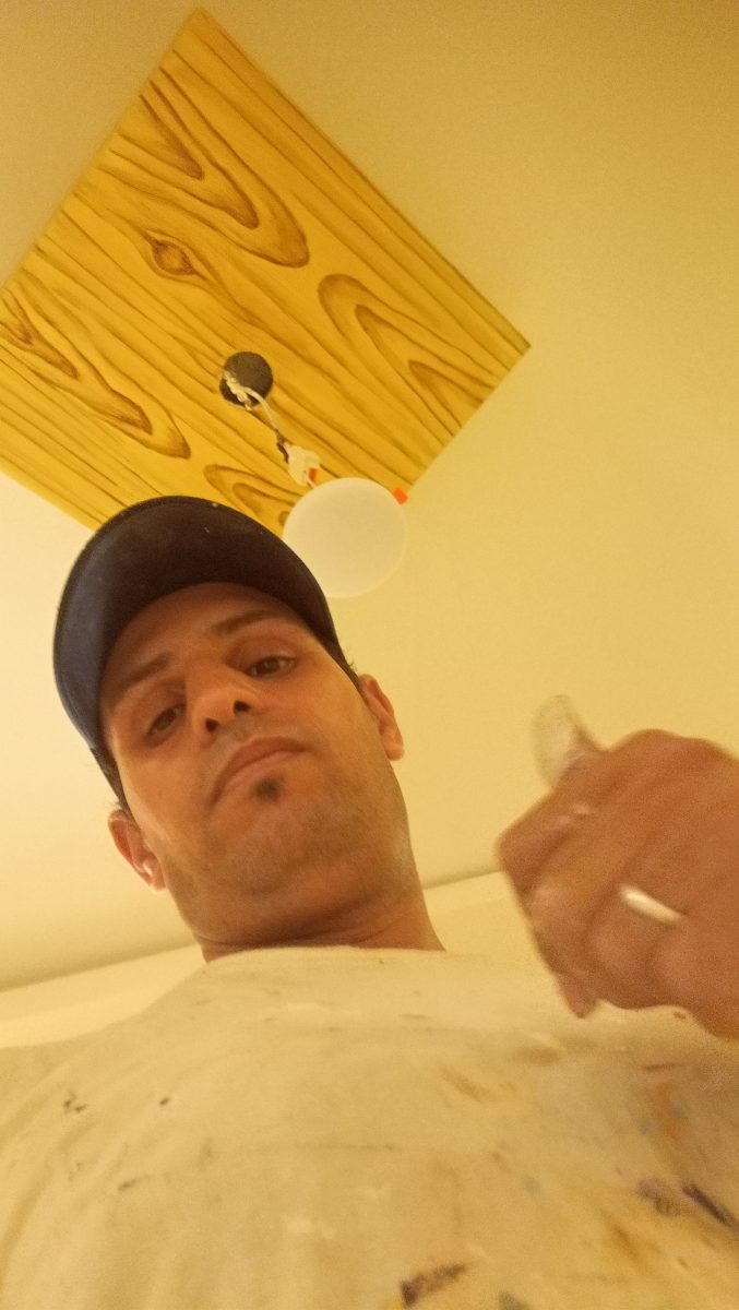 Panneau de plafond peint en effet bois