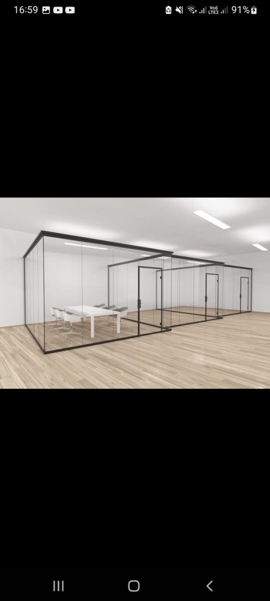Rendu 3D de cloisons de bureau vitrées à ossature noire