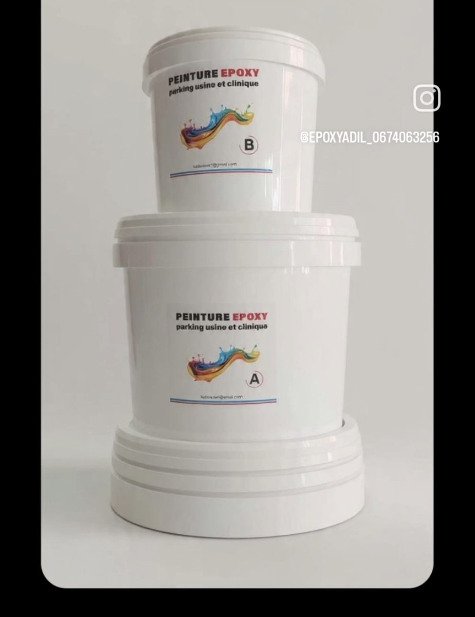 Seaux de peinture epoxy bi-composant pour sols