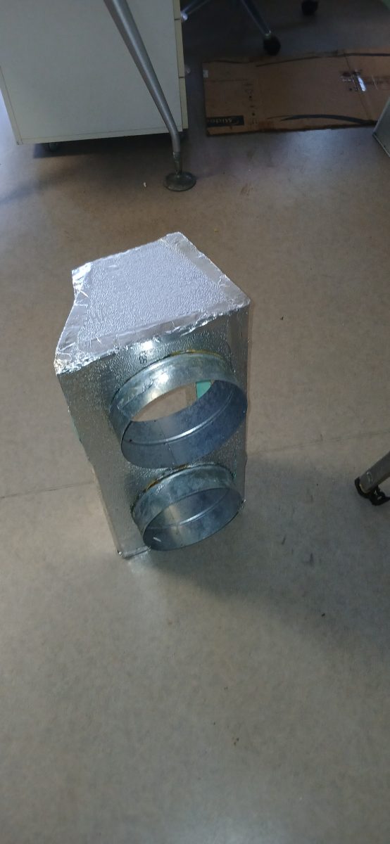 Caisson de ventilation en tôle galvanisée à deux piquages