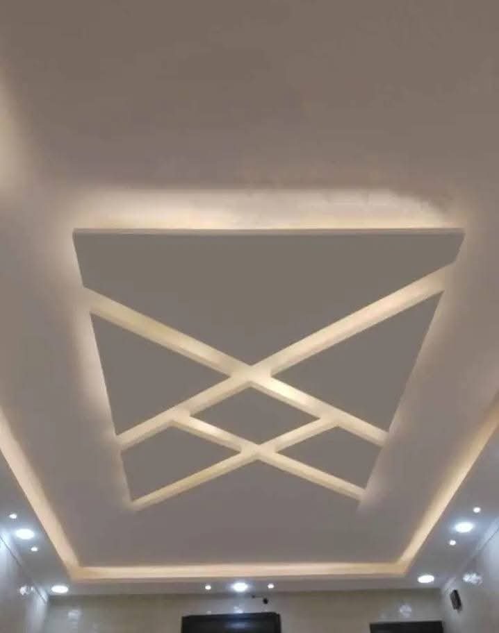 Faux plafond plâtre géométrique en croix