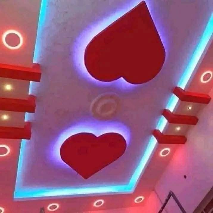 Faux plafond plâtre à cœurs LED