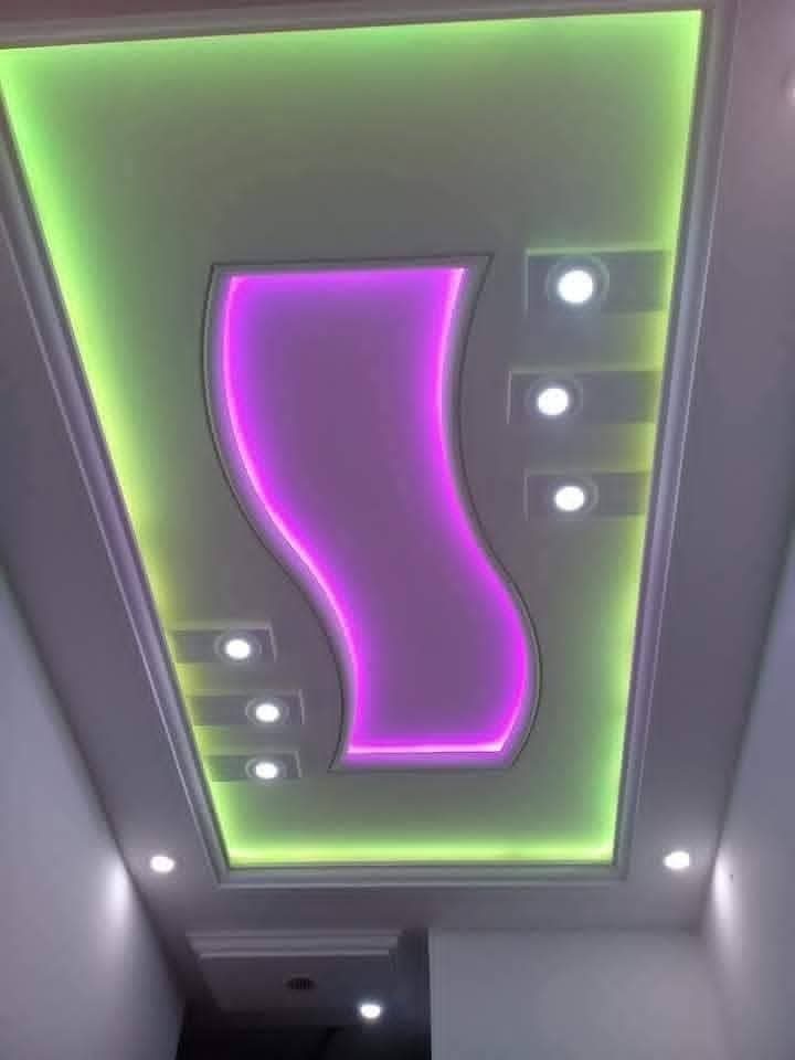 Faux plafond plâtre à LED colorée