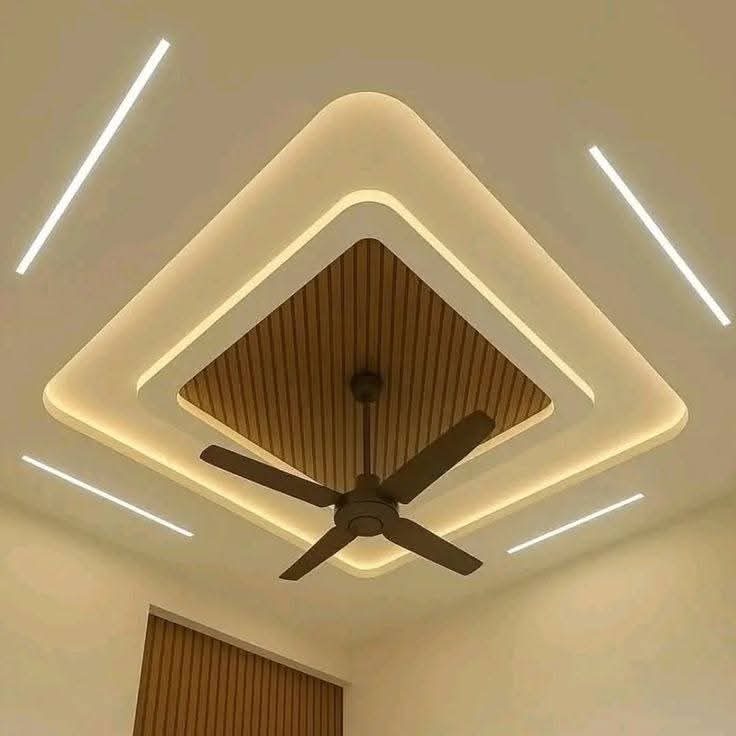 Faux plafond plâtre et bois à LED