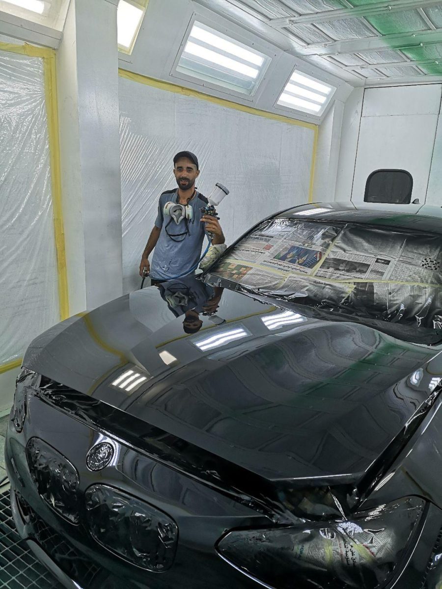 Application de peinture automobile
