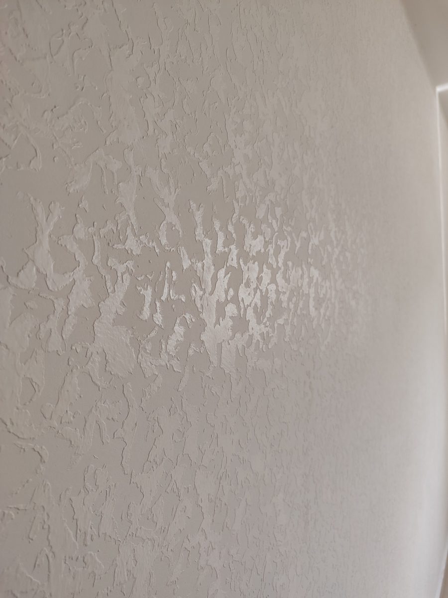 Enduit décoratif beige taloché a Kenitra