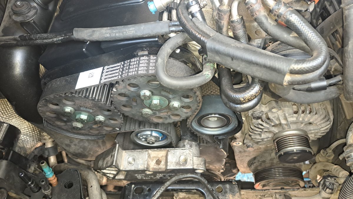 Distribution d'un moteur automobile en réfection