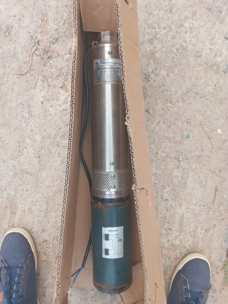 Pompe immergée en inox pour forage préparée