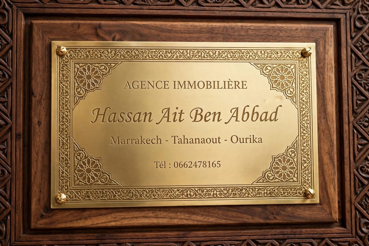 Plaque en laiton gravé d'une agence immobilière