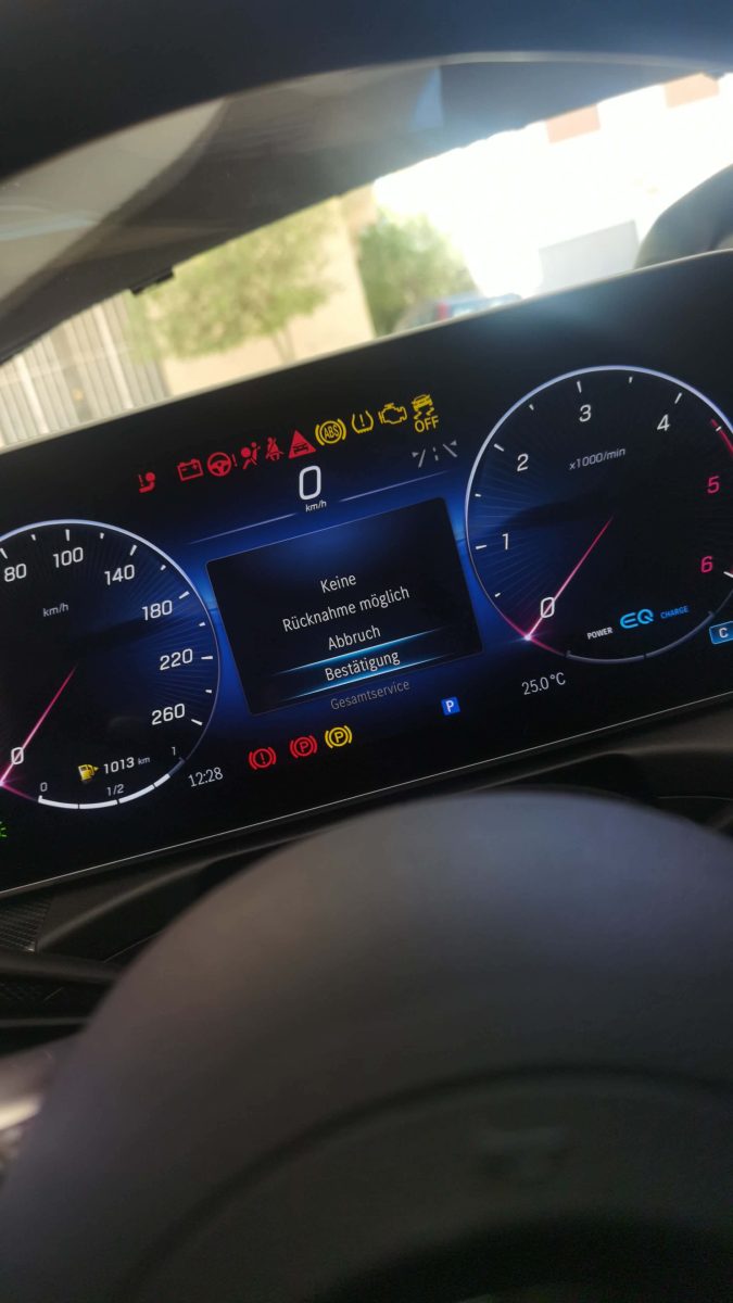 Tableau de bord numérique en diagnostic automobile