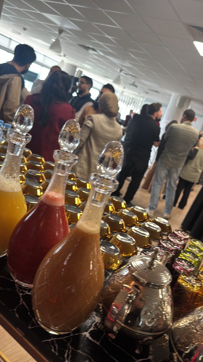Bar à jus et boissons dressé lors d'un événement