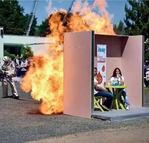 Démonstration de résistance au feu d'une cloison