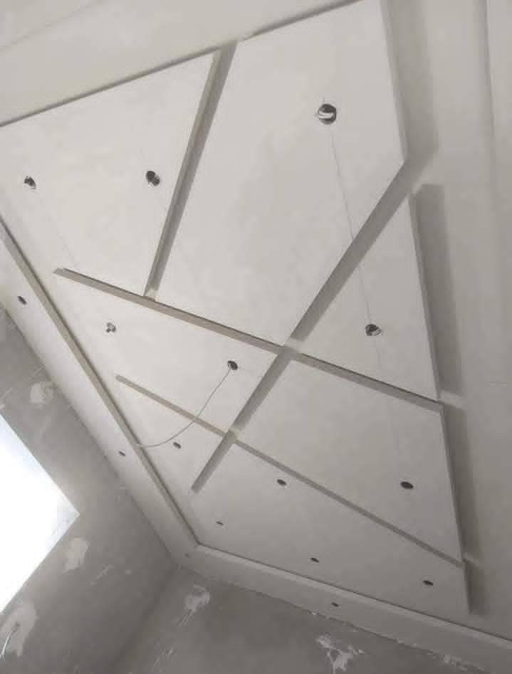 Faux plafond en plâtre à grand motif de losange