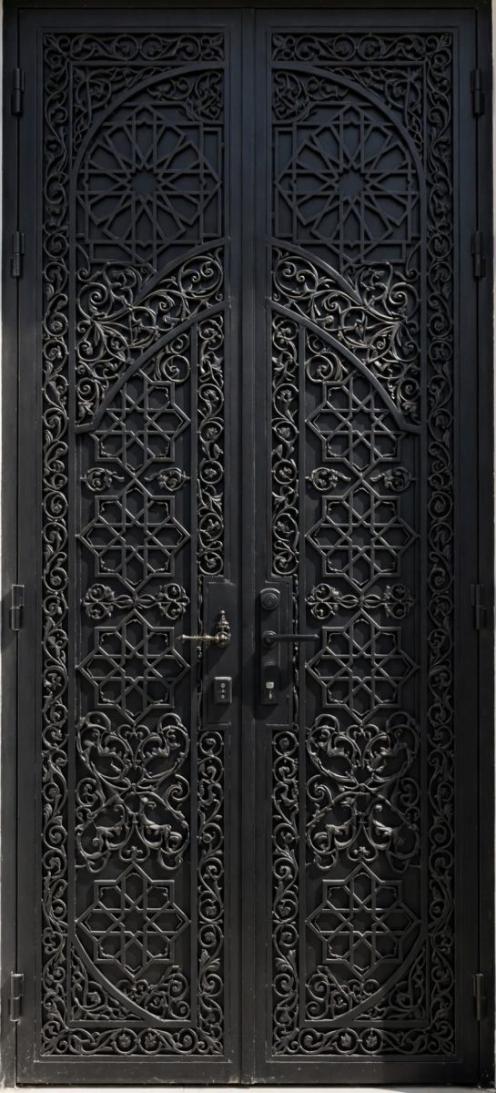 Porte d'entrée à double vantail en fer forgé noir