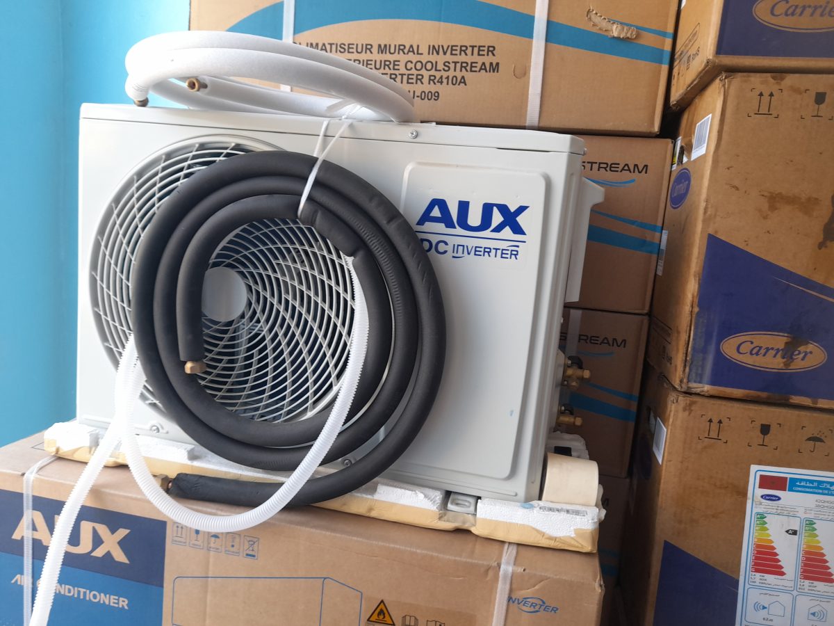 Unité extérieure de climatiseur et kit de liaison