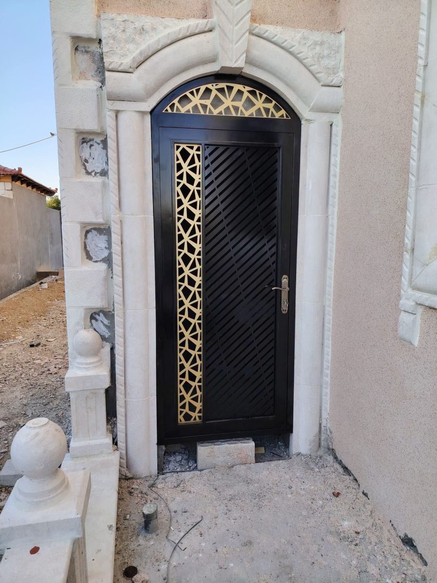 Ferronnier / soudeur à Al Hoceïma — حسن صدقي