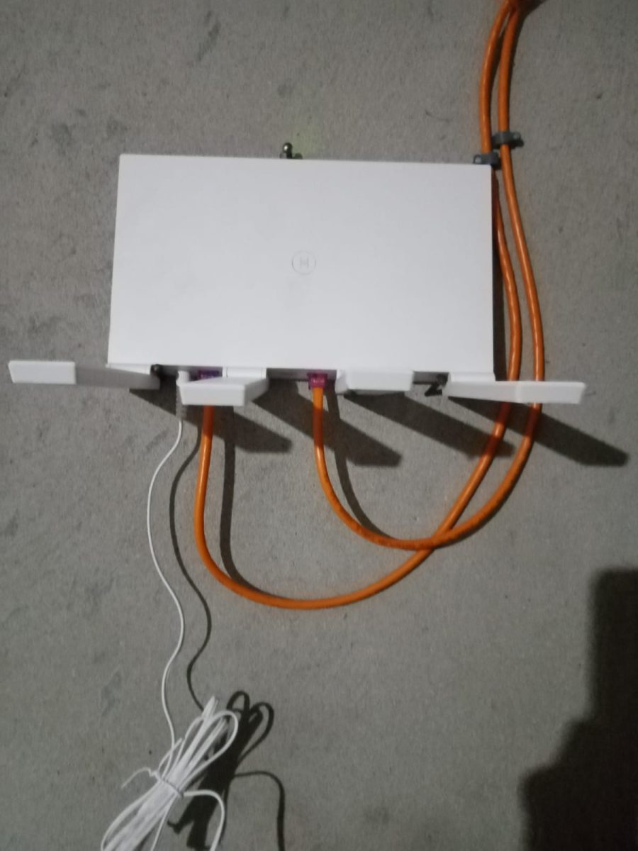 Installation / réparation wifi & réseau, Caméras / alarme / domotique à Taroudant — Ismail Balattar