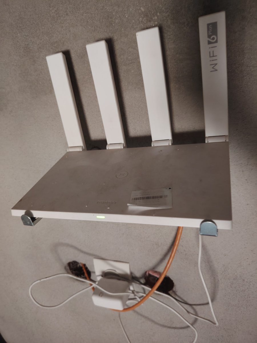 Installation / réparation wifi & réseau, Caméras / alarme / domotique à Taroudant — Ismail Balattar