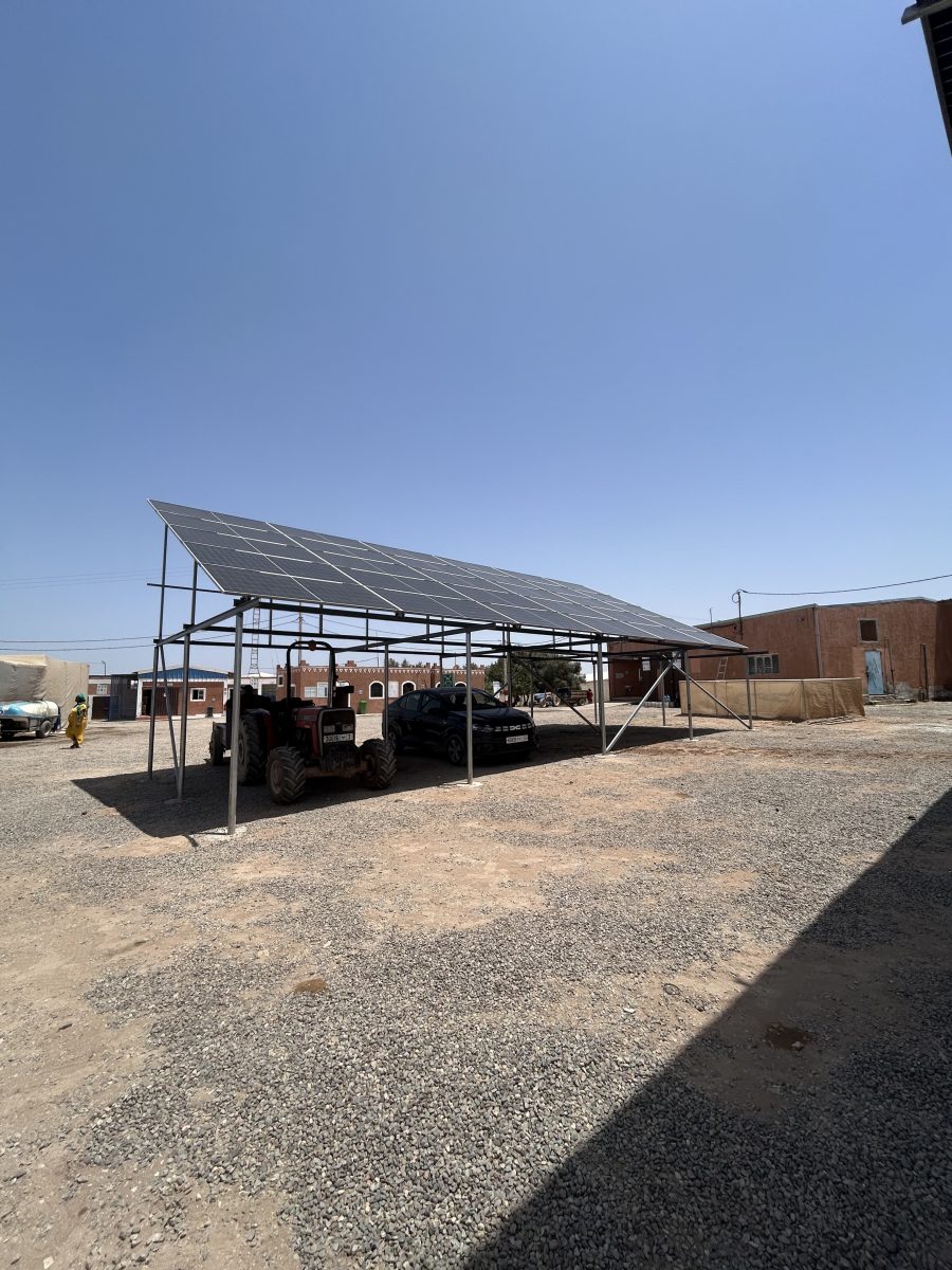 Panneaux solaires à Aït Melloul — Ouaddi Rachid
