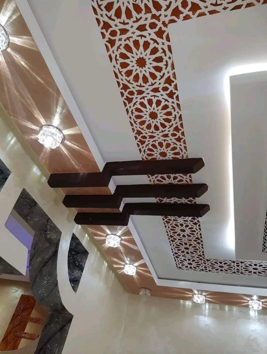 Peinture / Tadelakt, Électricien à Tanger — Abdennabi Aboulkheir