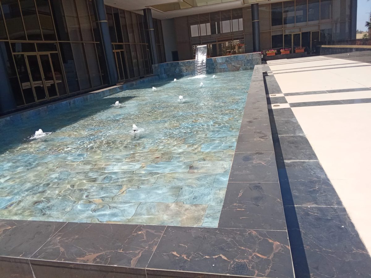 Piscine à Casablanca — Soufiane Chafri