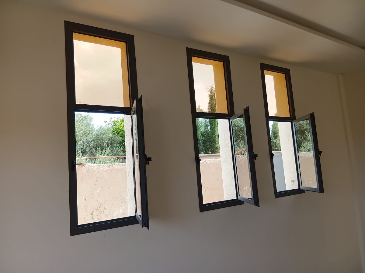 Menuiserie Aluminium à Marrakech — عبد المنعم أيت بلا
