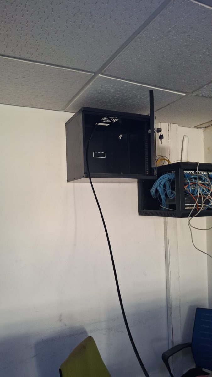 Réparation téléphone / informatique à Casablanca — Abd Jalil Lazaar