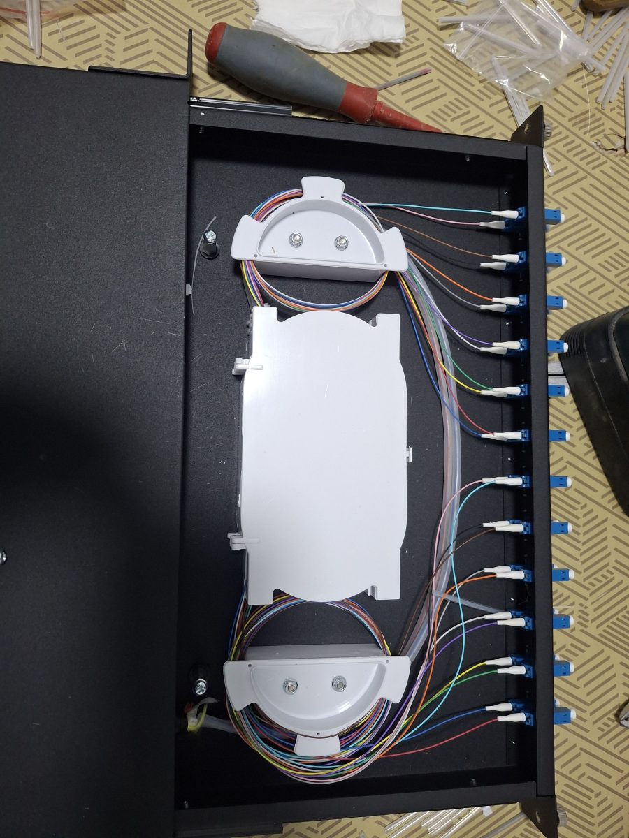 Réparation téléphone / informatique à Casablanca — Abd Jalil Lazaar