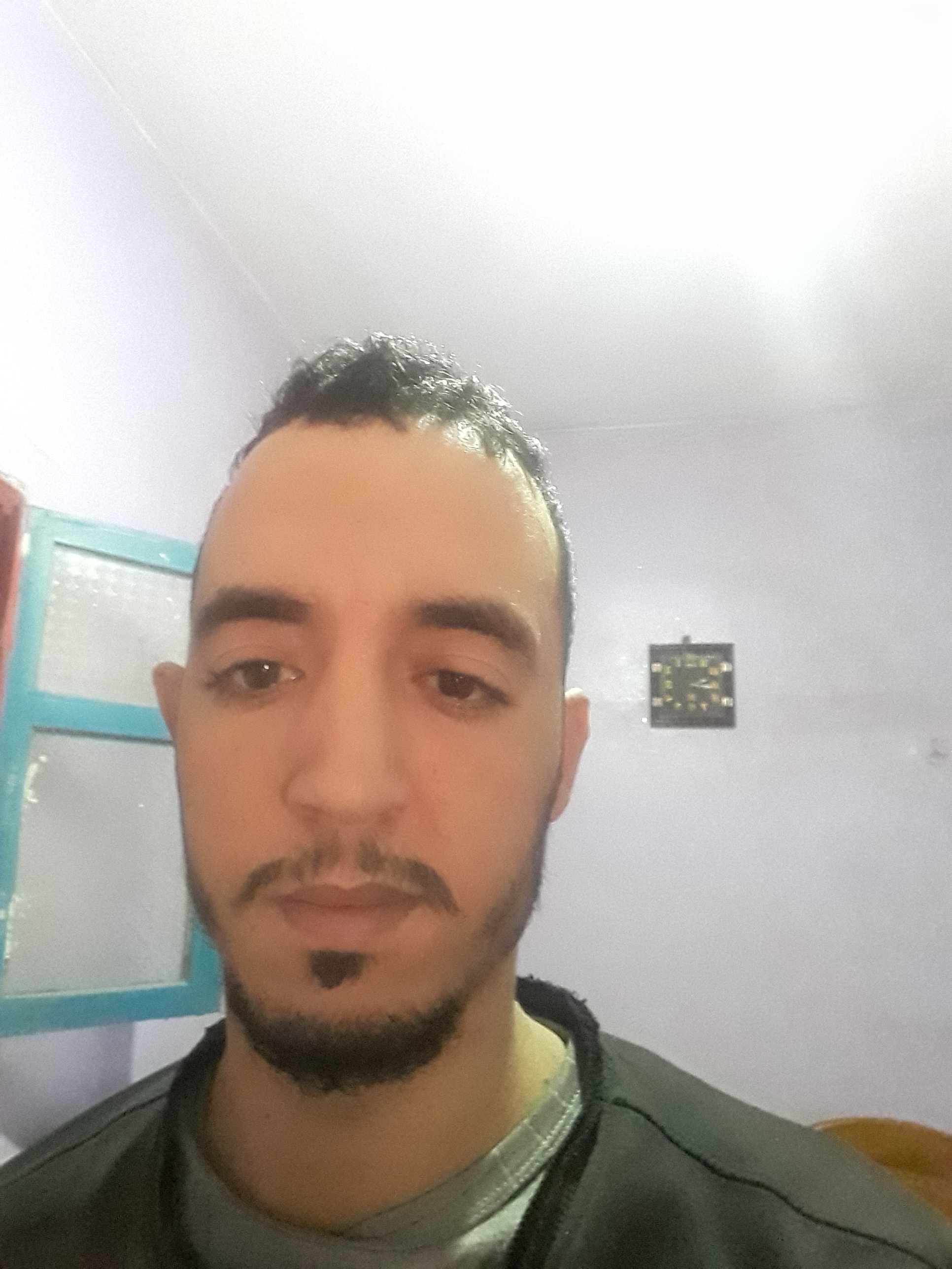 حسين مرفوق