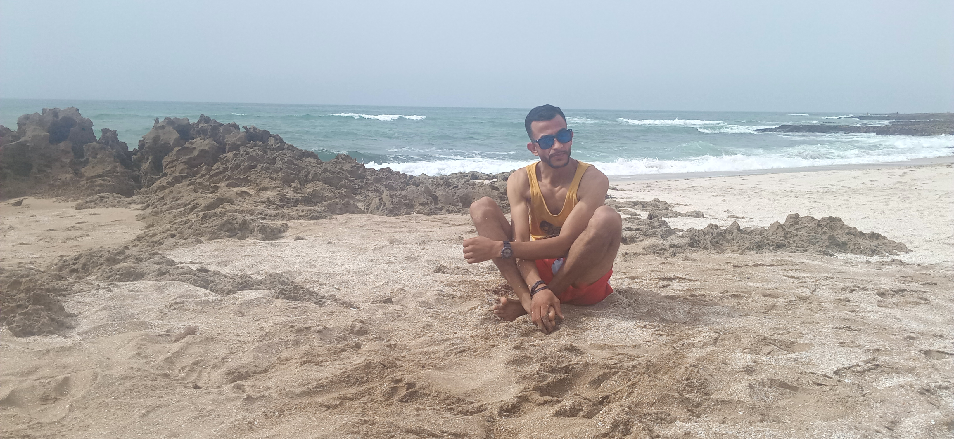 Hou Cine Dounyaoui