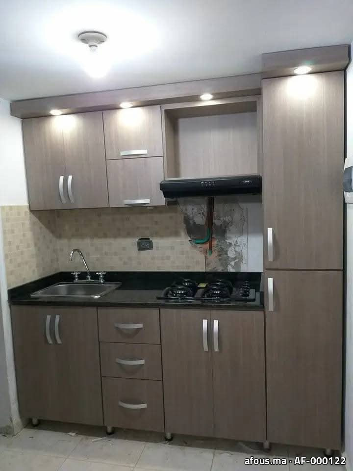 Coiffeuse-commode en mélamine blanc à multiples tiroirs — El Jadida
