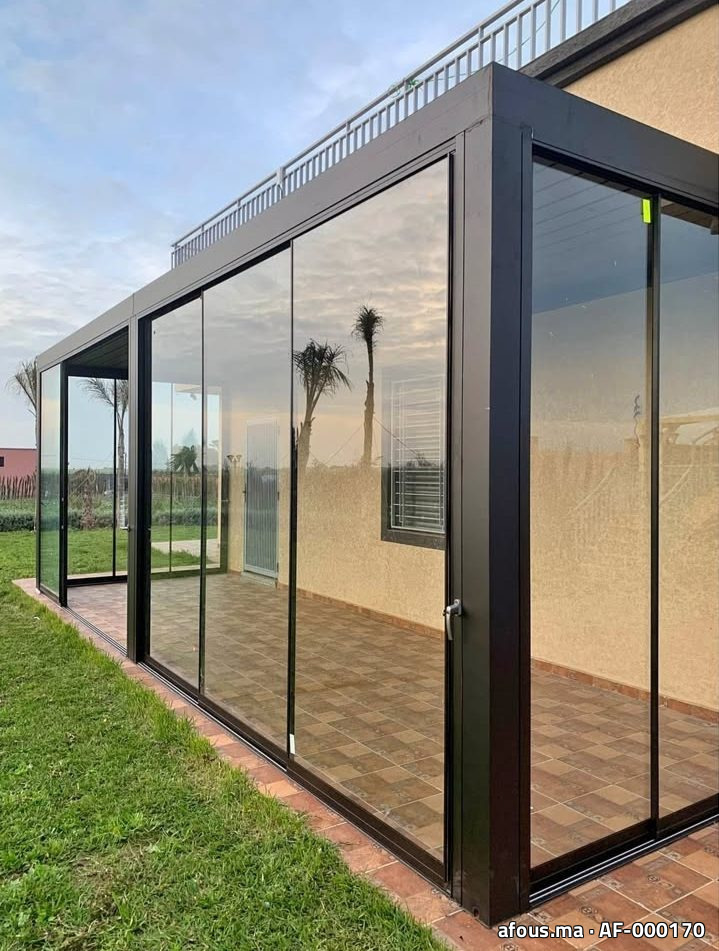 Veranda en aluminium noir vitrée — Casablanca