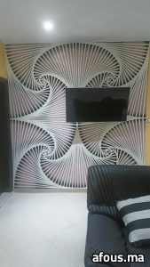 Mur TV en papier peint à motif de spirales géométriques — Béni Mellal