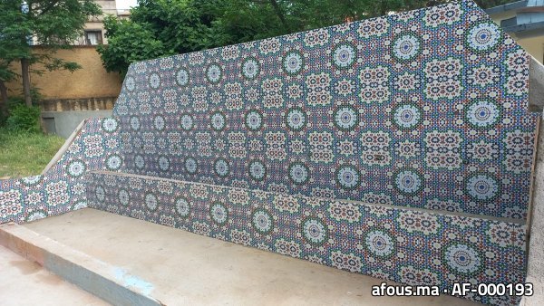 Banquette en zellige marocain