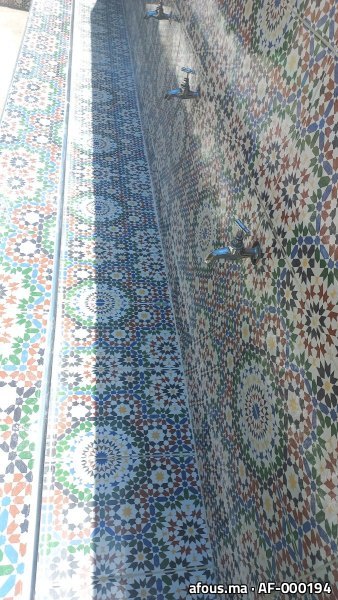 Mur d'ablutions en zellige