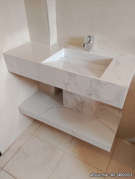 Plan vasque en pierre effet marbre Calacatta à vasque intégrée — Agadir
