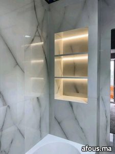 Niche de douche en grès effet marbre blanc rétroéclairée LED — Tinghir
