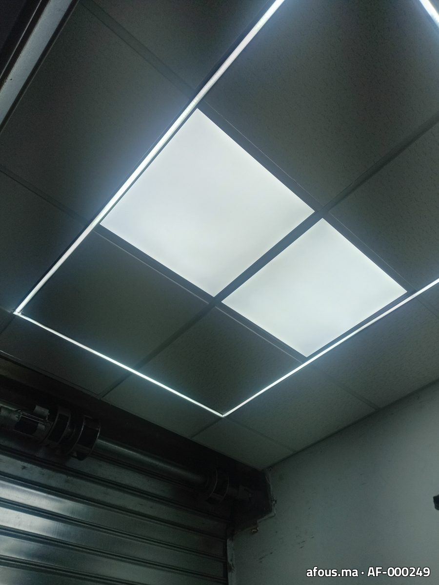 Faux plafond à dalles et panneaux lumineux LED — Berrechid