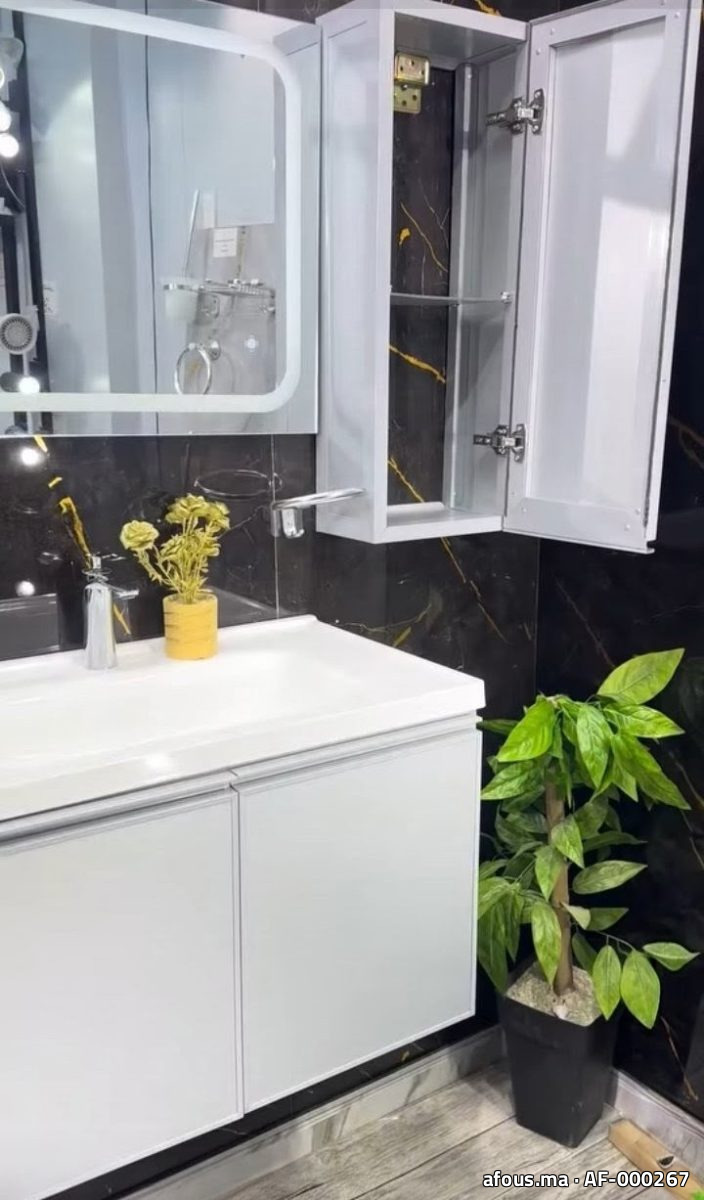 Meuble de salle de bain suspendu blanc à armoire de toilette — Casablanca