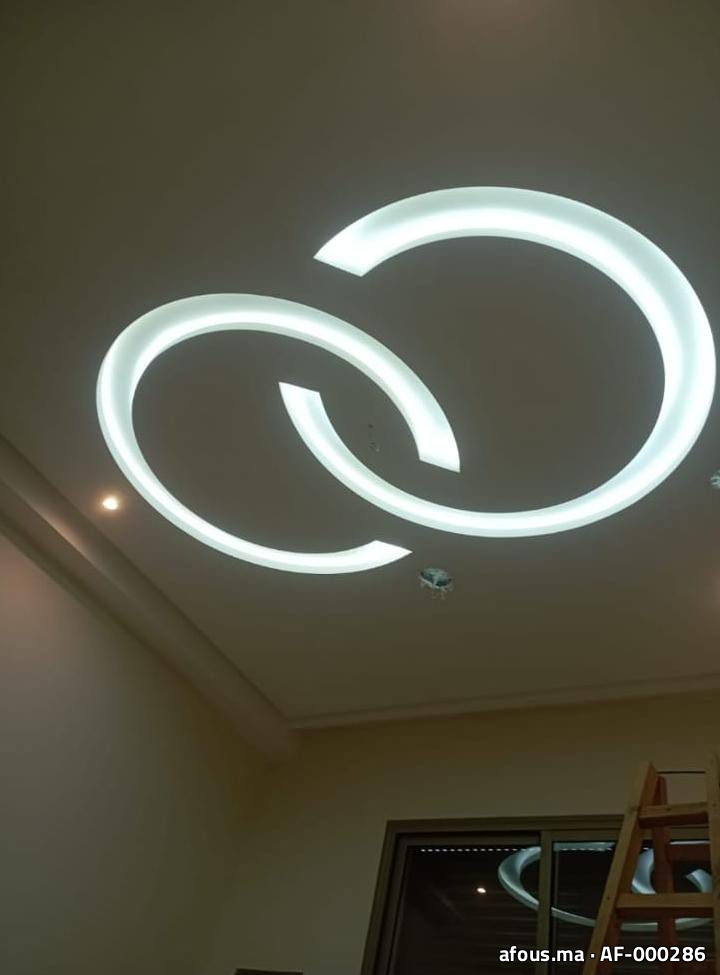 Plafond lumineux à deux cercles LED entrelacés — Témara