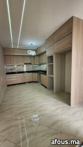 Cuisine en L en bois clair — Casablanca