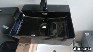 Vasque à poser en céramique noire effet marbre avec robinet noir — Casablanca