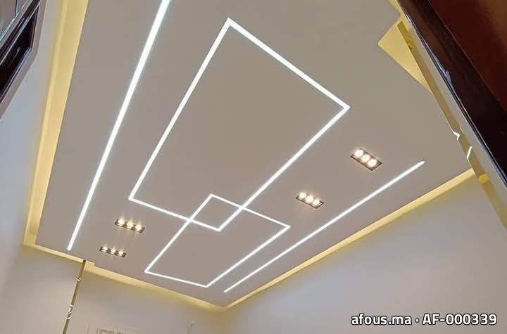 Faux plafond à cadres lumineux imbriqués — Rabat