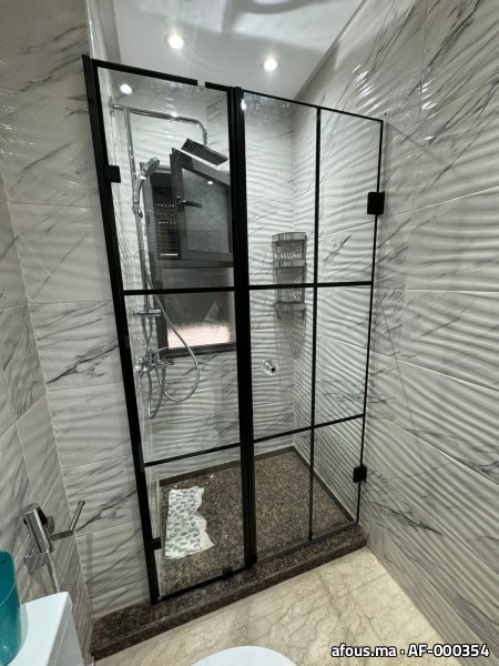 Paroi de douche en verre à cadre noir quadrille — Casablanca