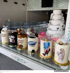 Vitrine de gâteaux personnalisés et pièce montée — Fès