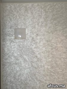 Mur en enduit décoratif beige nacré marbré — Al Hoceïma