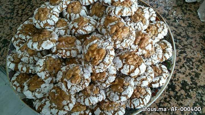 Ghriba aux noix en plateau — Agadir