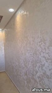 Couloir en enduit décoratif nacré aux reflets argentés — Tanger