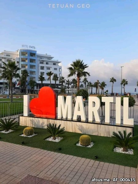 Enseigne monumentale de bord de mer — Tétouan