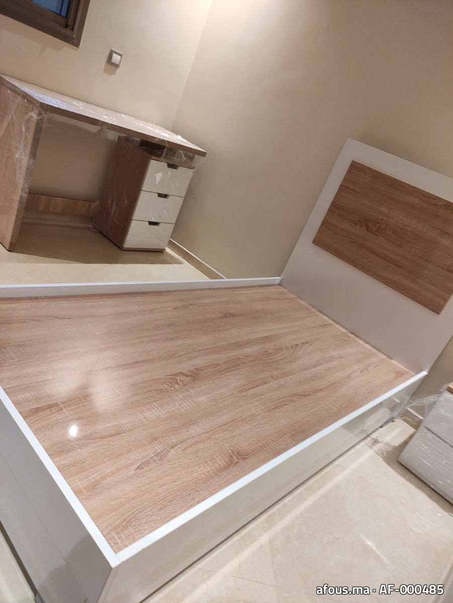 Ensemble de chambre en mélaminé blanc et bois — Marrakech